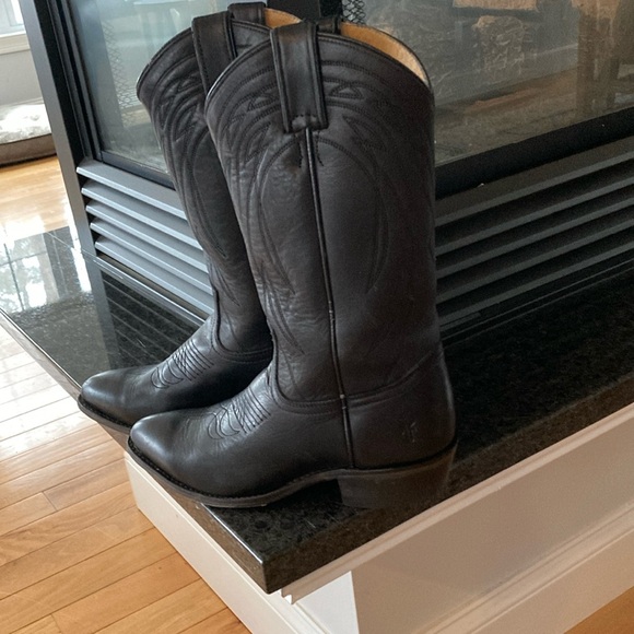 Frye Billy Pull on tall black leather  9 M - Picture 3 of 15